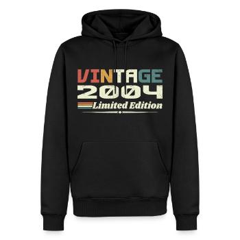 Jahrgang 2004 Geschenk 2004 Geburtstag 2004 Retro - Männer Premium Bio Hoodie - Schwarz - Vorne - Nico (187cm)