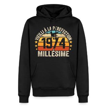 Jahrgang 1974 Retro 1974 Geburtstagsgeschenk - Männer Premium Bio Hoodie - Schwarz - Vorne - Nico (187cm)