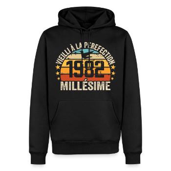 Jahrgang 1982 Retro 1982 Geburtstagsgeschenk - Männer Premium Bio Hoodie - Schwarz - Vorne - Nico (187cm)
