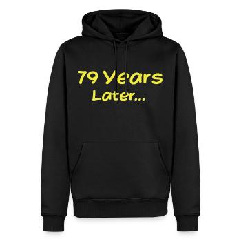 79 Jahre später Lustige Geburtstagsgeschenke, 79. Geburtstag - Männer Premium Bio Hoodie - Schwarz - Vorne - Nico (187cm)