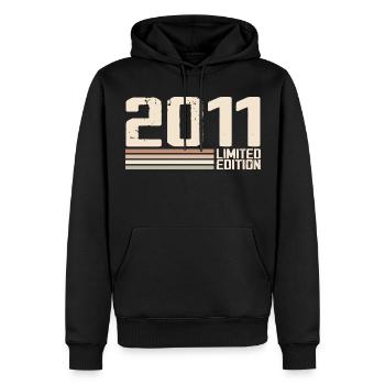 2011 Jahrgang 2011 Geburtstag 2011 Retro 2011 - Männer Premium Bio Hoodie - Schwarz - Vorne - Nico (187cm)