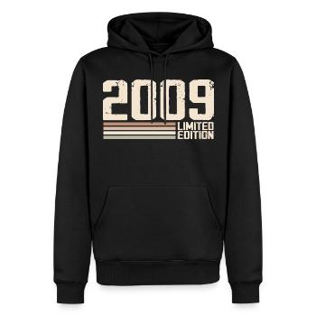 2009 Jahrgang 2009 Geburtstag 2009 Retro 2009 - Männer Premium Bio Hoodie - Schwarz - Vorne - Nico (187cm)