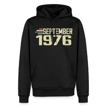 September 1976 Vintage Geschenkidee September 1976 - Männer Premium Bio Hoodie - Schwarz - Vorne - Nico (187cm)