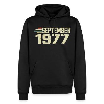 September 1977 Vintage Geschenkidee September 1977 - Männer Premium Bio Hoodie - Schwarz - Vorne - Nico (187cm)