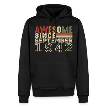 Septembre 1942, cadeau d'anniversaire Septembre 1942 - Sweat à capuche Premium bio Homme - noir - Devant - Nico (187cm)