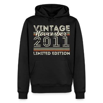 Jahrgang November 2011 Geburtstag November 2011 - Männer Premium Bio Hoodie - Schwarz - Vorne - Nico (187cm)