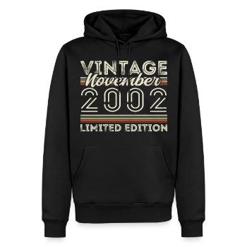 Vintage November 2002 Birthday November 2002 - Men’s Premium Organic Hoodie - black - Front - Nico (187cm)