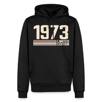 1973 Jahrgang 1973 Geburtstag 1973 Retro 1973 - Männer Premium Bio Hoodie - Schwarz - Vorne - Nico (187cm)