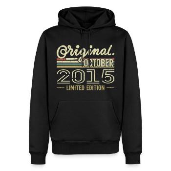 Né en Octobre 2015 Rétro Anniversaire Octobre 2015 - Sweat à capuche Premium bio Homme - noir - Devant - Nico (187cm)