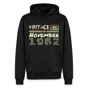 legendär seit November 1962 - November 1962 - Männer Premium Bio Hoodie - Schwarz - Vorne - Nico (187cm)