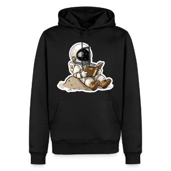 Astronaut bequem auf einem Planeten und liest - Männer Premium Bio Hoodie - Schwarz - Vorne - Nico (187cm)