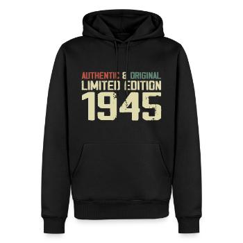 1945 Geburtstagsgeschenk 1945 Jahrgang 1945 Retro - Männer Premium Bio Hoodie - Schwarz - Vorne - Nico (187cm)