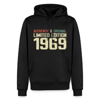 1969 Geburtstagsgeschenk 1969 Jahrgang 1969 Retro - Männer Premium Bio Hoodie - Schwarz - Vorne - Nico (187cm)