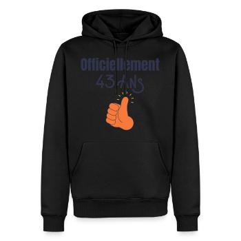 Officiellement 43 Ans - Sweat à capuche Premium bio Homme - noir - Devant - Nico (187cm)