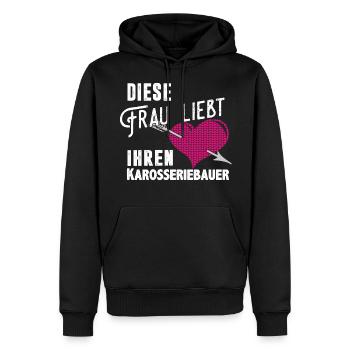 Diese Frau liebt ihren Karosseriebauer - Männer Premium Bio Hoodie - Schwarz - Vorne - Nico (187cm)