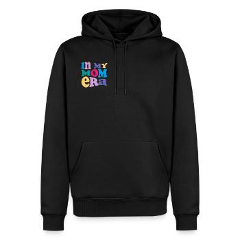 In My Mom Era – Bunte Mama-Vibes - Männer Premium Bio Hoodie - Schwarz - Vorne - Nico (187cm)
