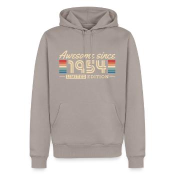 Geboren 1954 Jahrgang Vintage Geburtstag - Männer Premium Bio Hoodie - Taupe - Vorne - Nico (187cm)