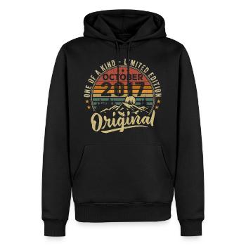 Birthday Gift | Vintage Born October 2017 - Men’s Premium Organic Hoodie - black - Front - Nico (187cm)