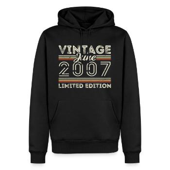 Juni 2007 Juni Geburtstagsgeschenk Juni 2007 - Männer Premium Bio Hoodie - Schwarz - Vorne - Nico (187cm)