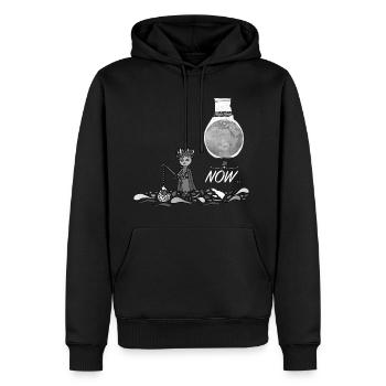 Plastic Planet - NOW... Die Hüter von Orbis - Männer Premium Bio Hoodie - Schwarz - Vorne - Nico (187cm)
