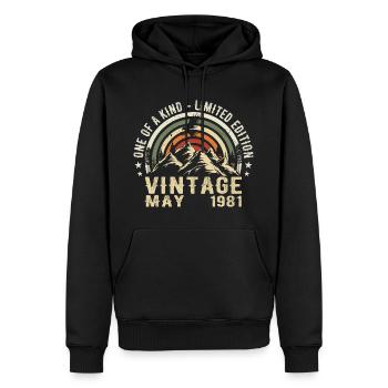 Jahrgang Mai 1981 Geburtstag Mai 1981 - Männer Premium Bio Hoodie - Schwarz - Vorne - Nico (187cm)