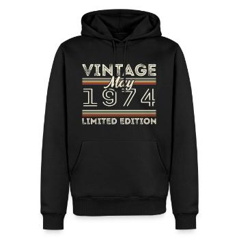Mai 1974 Anniversaire 1974, Légendaire depuis mai 1974 - Sweat à capuche Premium bio Homme - noir - Devant - Nico (187cm)