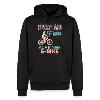 E-Bike Geschenk Frau auf e-Bike Fahrrad Radfahrer - Männer Premium Bio Hoodie - Schwarz - Vorne - Nico (187cm)