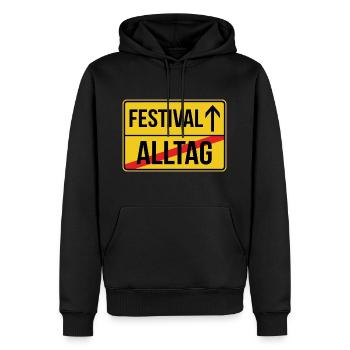 Festival Ortsschild - Alltag verlassen - Männer Premium Bio Hoodie - Schwarz - Vorne - Nico (187cm)