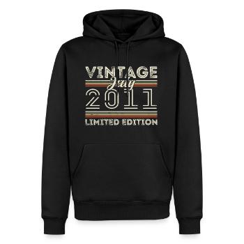Juli 2011 Juli Geburtstagsgeschenk Juli 2011 - Männer Premium Bio Hoodie - Schwarz - Vorne - Nico (187cm)