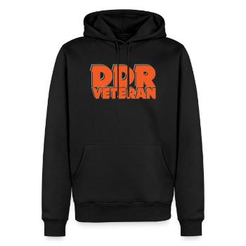DDR Veteran 02 - Männer Premium Bio Hoodie - Schwarz - Vorne - Nico (187cm)