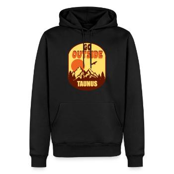 Taunus go outside - Männer Premium Bio Hoodie - Schwarz - Vorne - Nico (187cm)