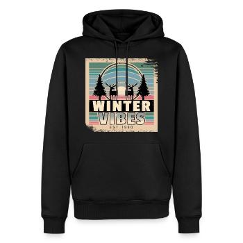 Winter-Vibes für Naturfreunde im Sonnenuntergang - Männer Premium Bio Hoodie - Schwarz - Vorne - Nico (187cm)