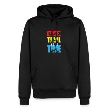 One Trial Time, Trial-Motorrad, Enduro, Motocross - Männer Premium Bio Hoodie - Schwarz - Vorne - Nico (187cm)