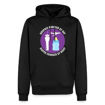 Fluglotse ATC Aviation Humor Flugzeug - Männer Premium Bio Hoodie - Schwarz - Vorne - Nico (187cm)