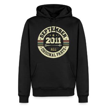 13e anniversaire 2011 Légendaire depuis septembre 2011 - Sweat à capuche Premium bio Homme - noir - Devant - Nico (187cm)