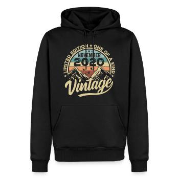 Légendaire depuis novembre 2020 - Edition limitée 2020 - Sweat à capuche Premium bio Homme - noir - Devant - Nico (187cm)