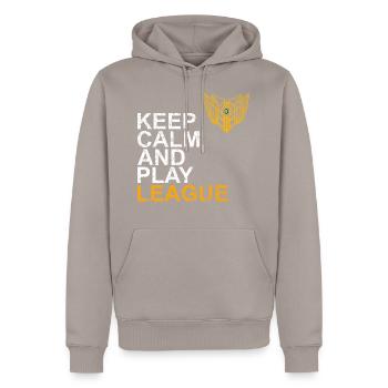 keep calm and play league lvl 7 legends gaming - Männer Premium Bio Hoodie - Taupe - Vorne - Nico (187cm)