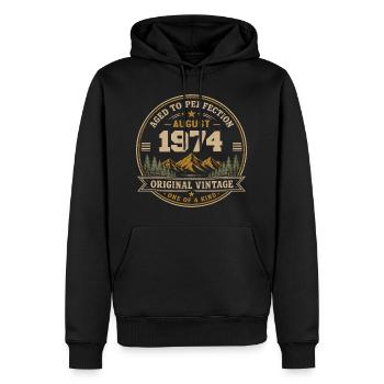 August 1974 Original Birthday Vintage Mountain - Männer Premium Bio Hoodie - Schwarz - Vorne - Nico (187cm)