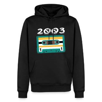 Kassette 2003 Jahrgang Jubiläum 2003 - Männer Premium Bio Hoodie - Schwarz - Vorne - Nico (187cm)