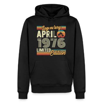April 1976 50-jähriges Jubiläumsgeschenk – April 1976 - Männer Premium Bio Hoodie - Schwarz - Vorne - Nico (187cm)