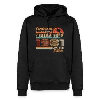 September 1981 - Geburtstag 1981 September - Männer Premium Bio Hoodie - Schwarz - Vorne - Nico (187cm)