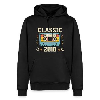 Vintage 2018 Retro Geburtstagskassette 2018 - Männer Premium Bio Hoodie - Schwarz - Vorne - Nico (187cm)