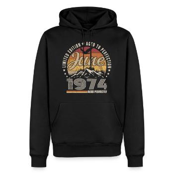Juni 1974 Geschenk zum 51. Jahrestag Juni 1974 Retro - Männer Premium Bio Hoodie - Schwarz - Vorne - Nico (187cm)