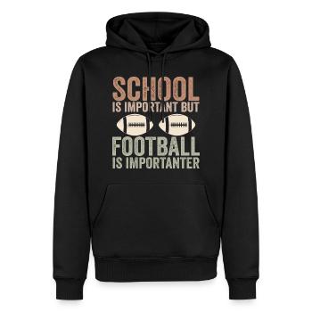 Schule ist wichtig, aber Fußball ist noch wichtiger - Männer Premium Bio Hoodie - Schwarz - Vorne - Nico (187cm)