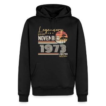 Millésime Novembre 1973 RétroNovembre 1973  - Sweat à capuche Premium bio Homme - noir - Devant - Nico (187cm)