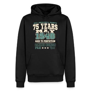 Aged to perfection may 1948 - 75 years old - Men’s Premium Organic Hoodie - black - Front - Nico (187cm)