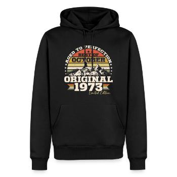 Octobre 1973 Cadeau d’anniversaire de naissance - Sweat à capuche Premium bio Homme - noir - Devant - Nico (187cm)