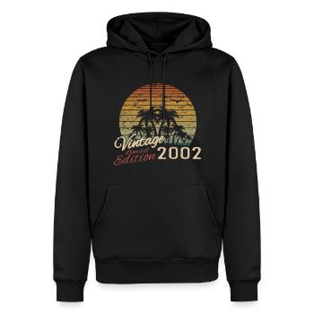 Jahrgang 2002 Geburtstagsgeschenk 2002 Retro 2002 - Männer Premium Bio Hoodie - Schwarz - Vorne - Nico (187cm)