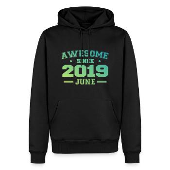 Juin 2019 Anniversaire Année 2019 Juin Cadeau 2019 - Sweat à capuche Premium bio Homme - noir - Devant - Nico (187cm)