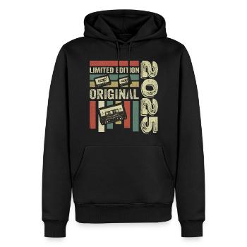 Millésime 2025 - Citation d’anniversaire rétro 2025 - Sweat à capuche Premium bio Homme - noir - Devant - Nico (187cm)